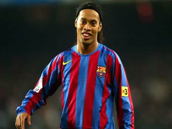 Cầu thủ kỹ thuật nhất thế giới: Ronaldinho