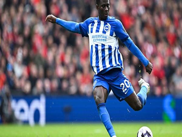 Phong cách chơi bóng của Carlos Baleba