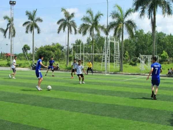 Tối ưu thể lực và kỹ thuật là cách đá bóng không mệt