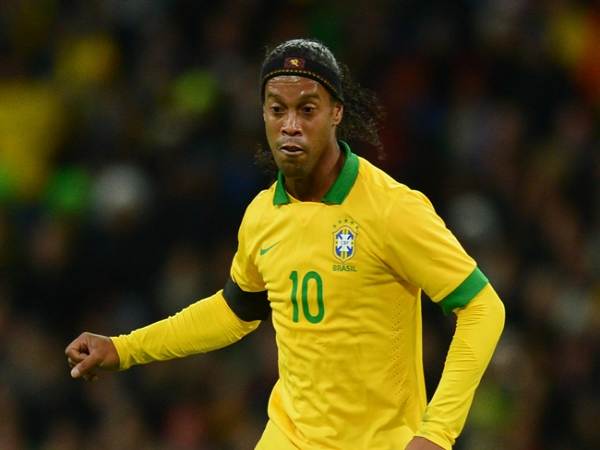 Áo số 10 của Ronaldinho ở đội tuyển Brazil