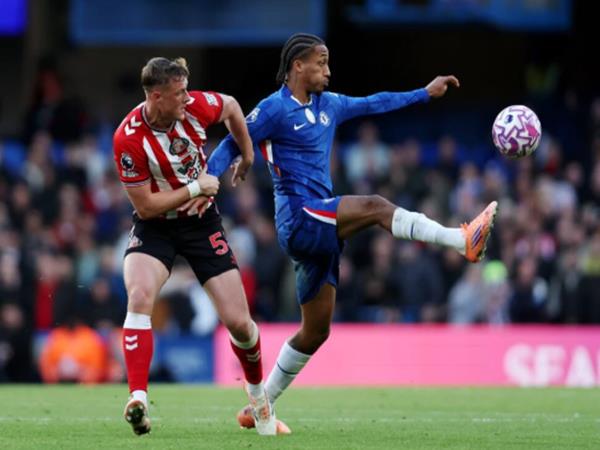 Tin Chelsea: Bất ổn từ thủ đến công như thế nào?