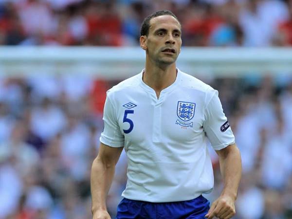 Giải mã số áo của Rio Ferdinand ở MU và tuyển quốc gia