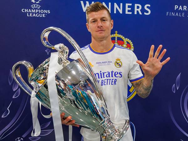 Top tiền vệ Real Madrid huyền thoại